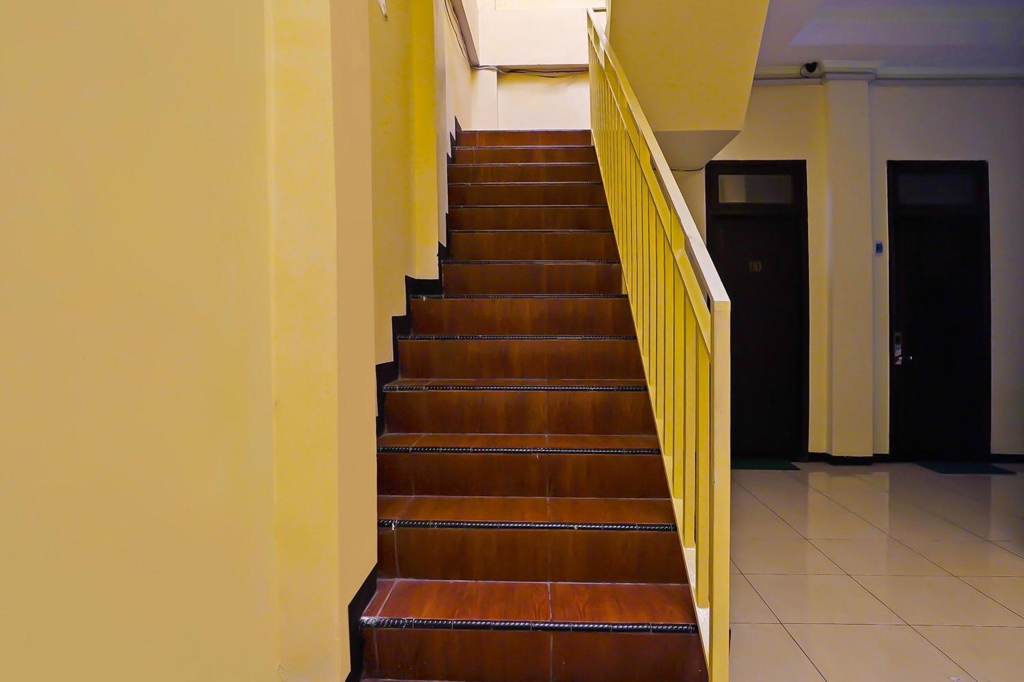 Oyo Life 511 Grace Residence Surabaya Kültér fotó