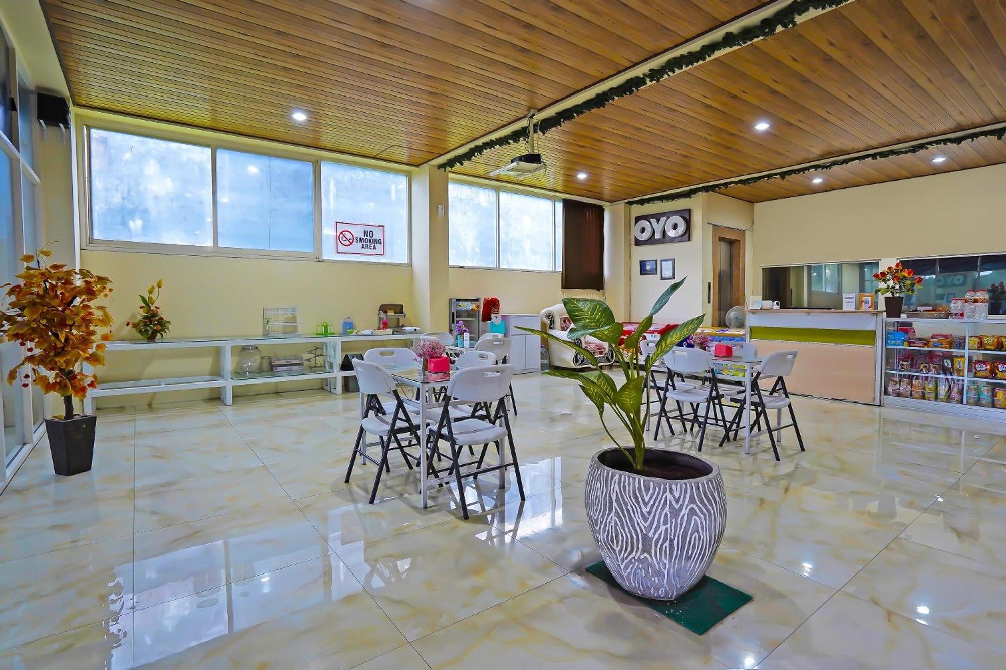 Oyo Life 511 Grace Residence Surabaya Kültér fotó